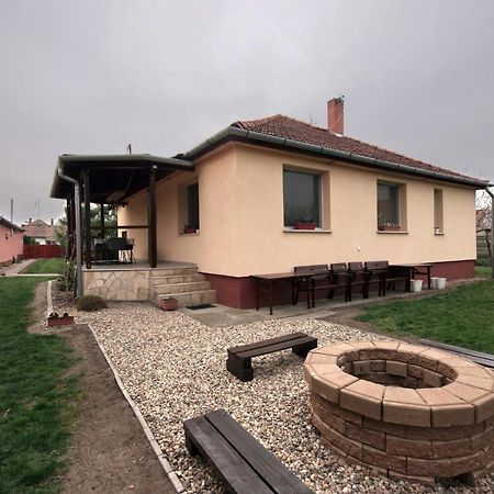 Bodza Apartman Gyula Extérieur photo