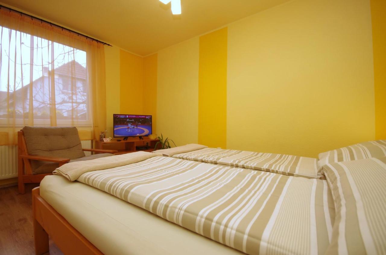 Bodza Apartman Gyula Extérieur photo
